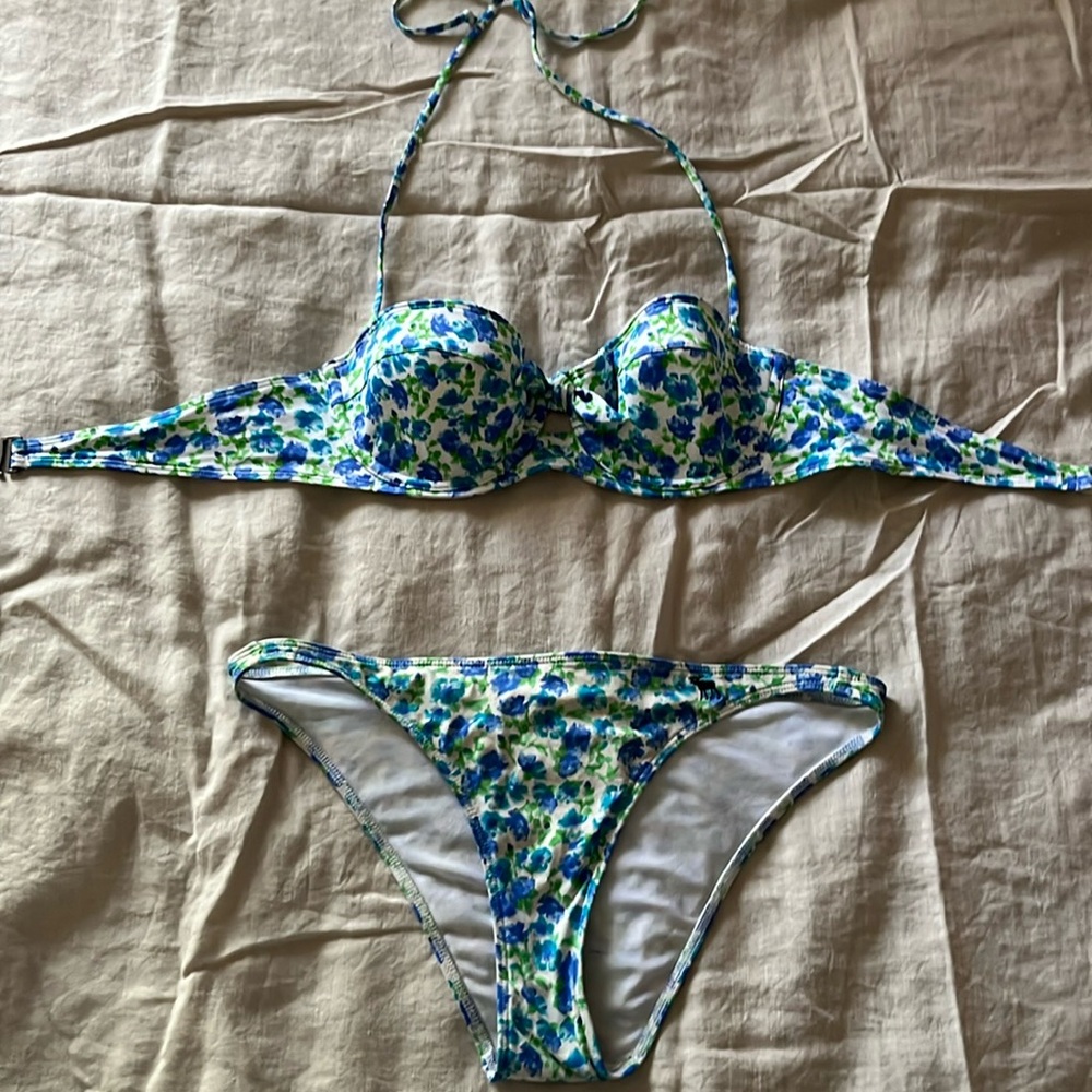 Abercrombie swim suit